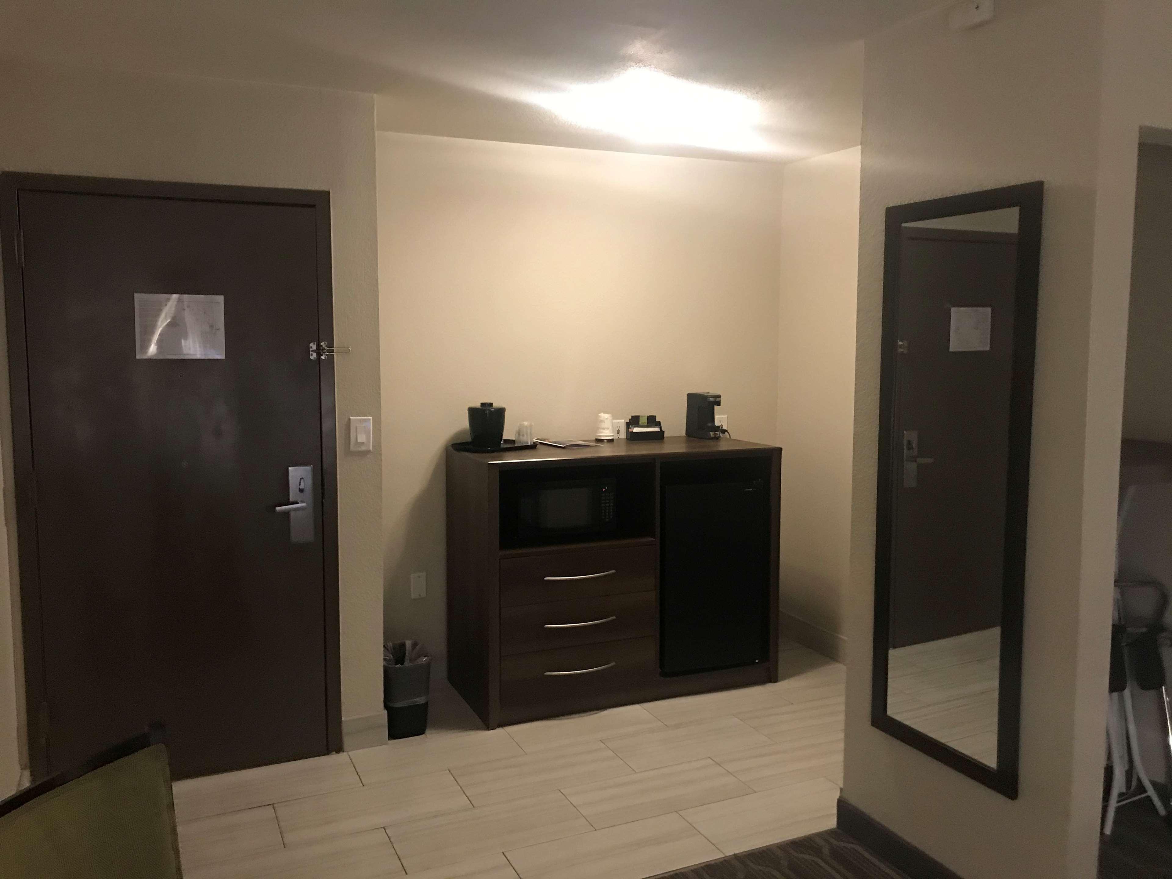 Best Western North Phoenix Hotel Exterior photo