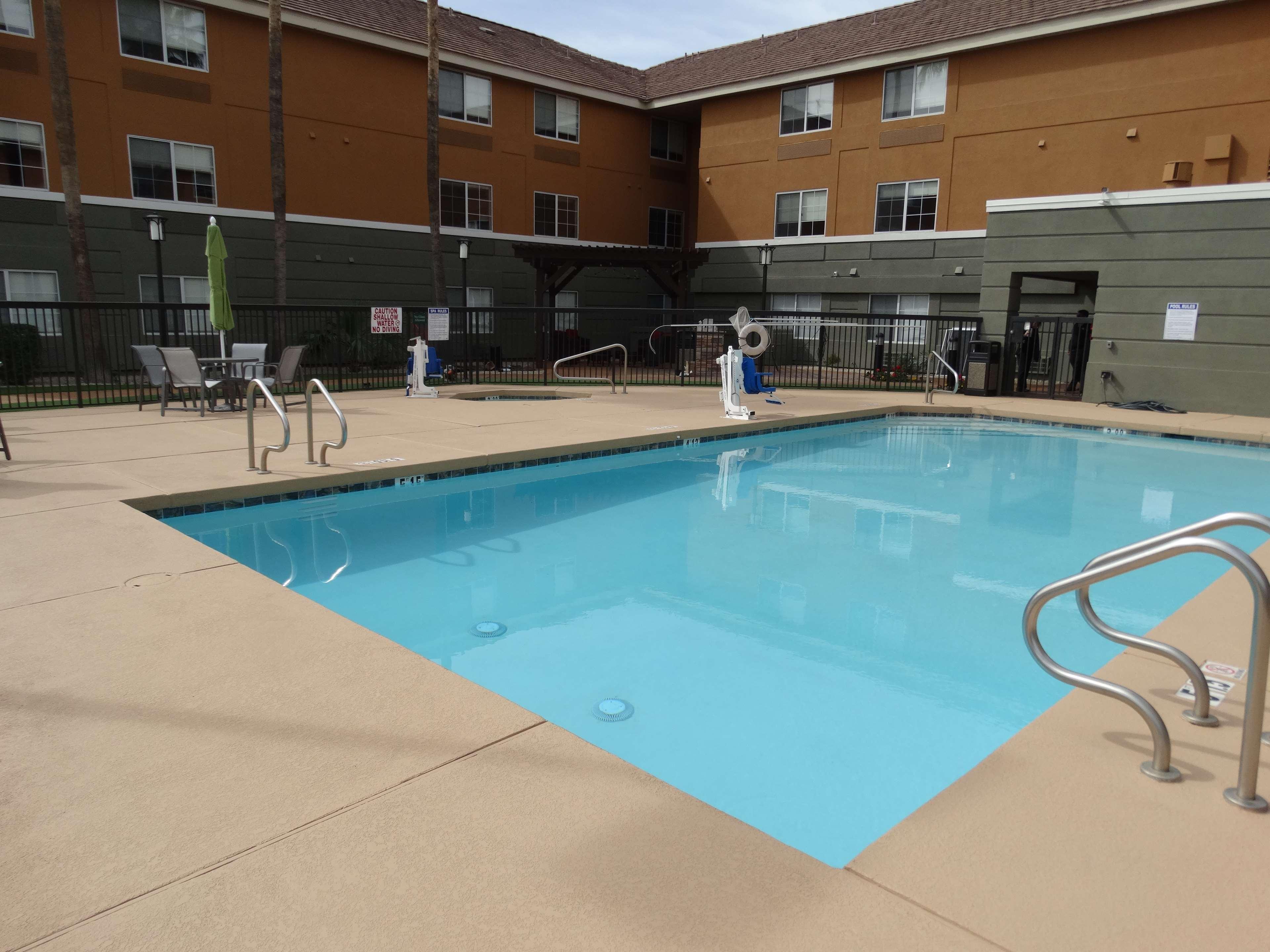 Best Western North Phoenix Hotel Exterior photo