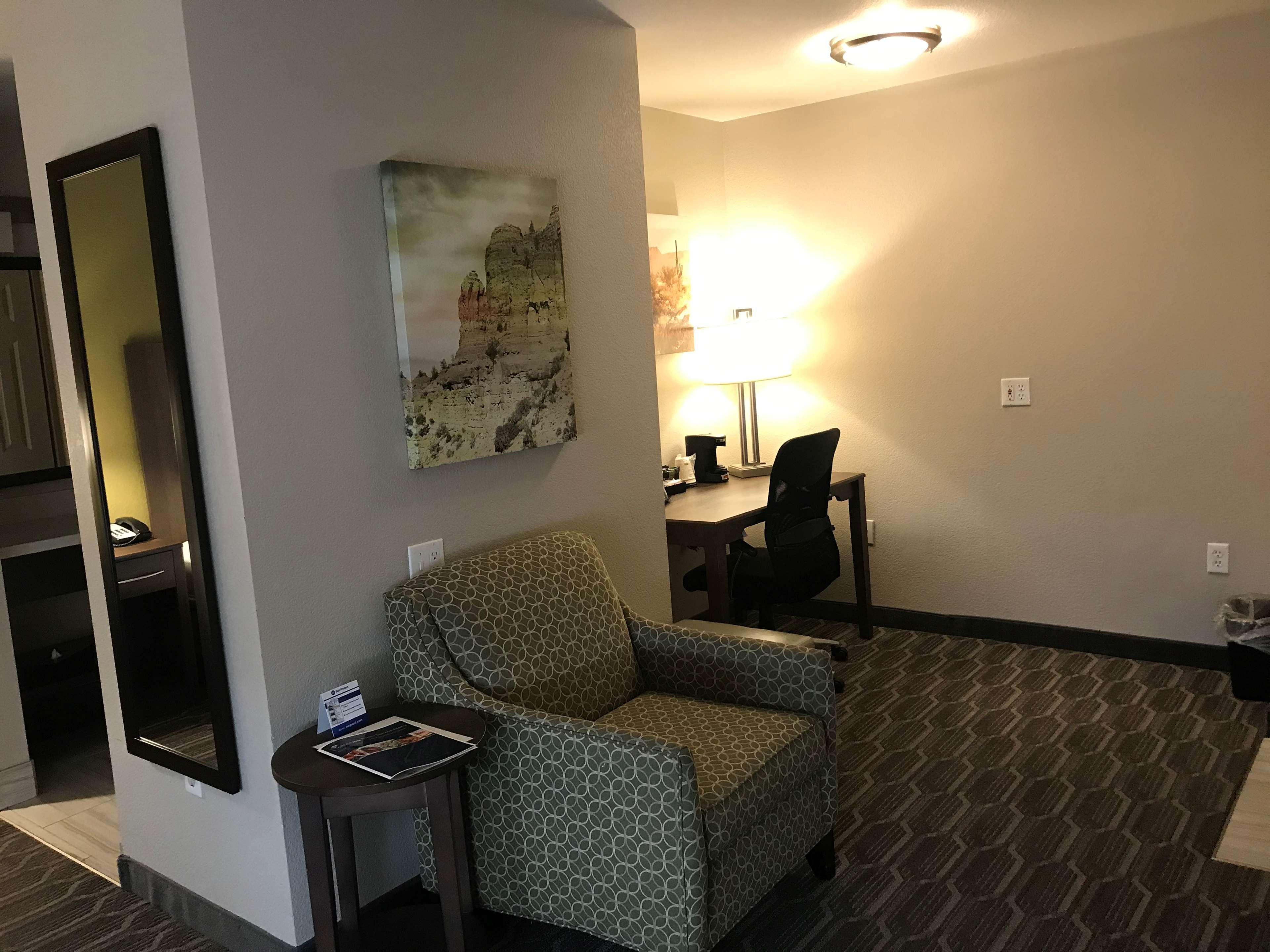 Best Western North Phoenix Hotel Exterior photo