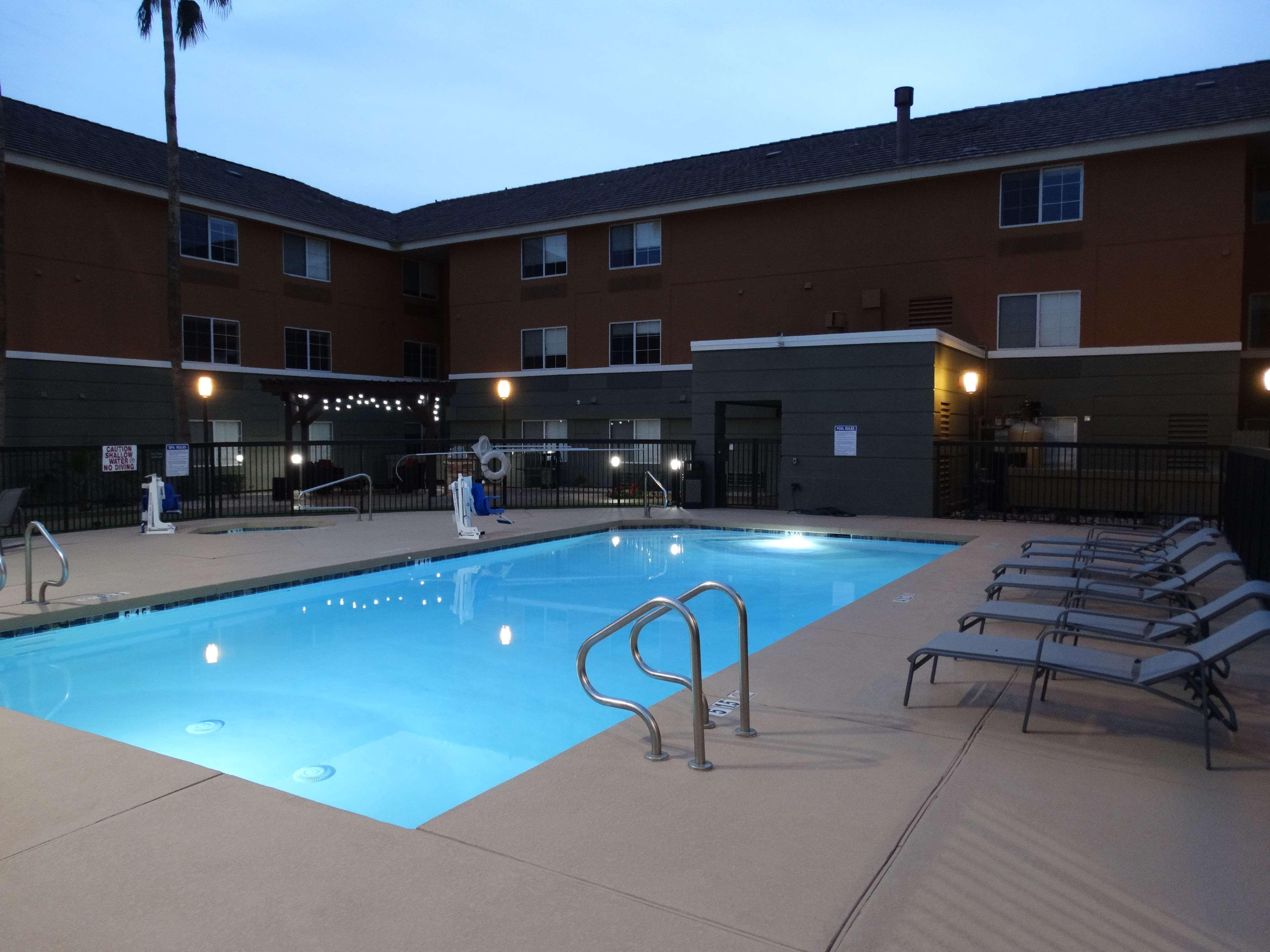 Best Western North Phoenix Hotel Exterior photo