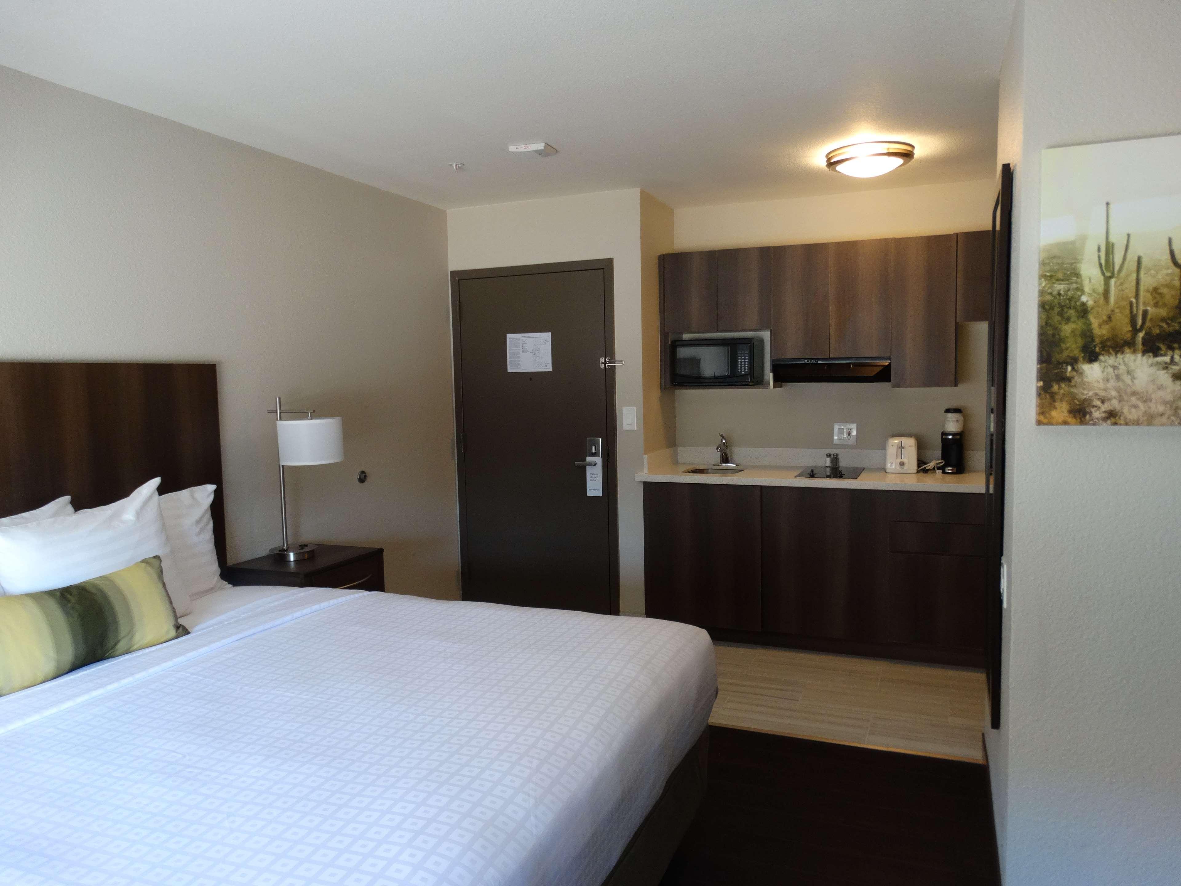 Best Western North Phoenix Hotel Exterior photo