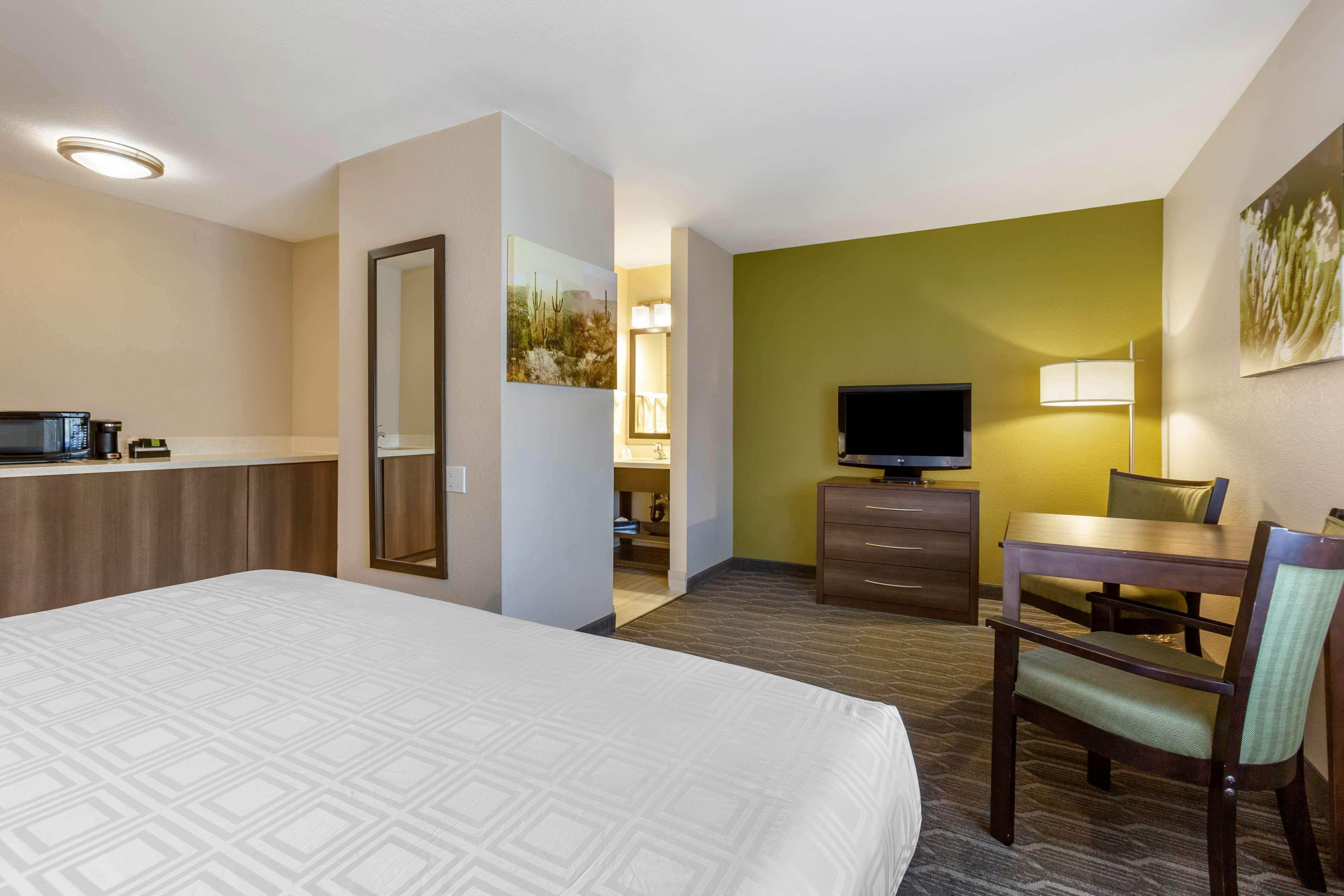 Best Western North Phoenix Hotel Exterior photo