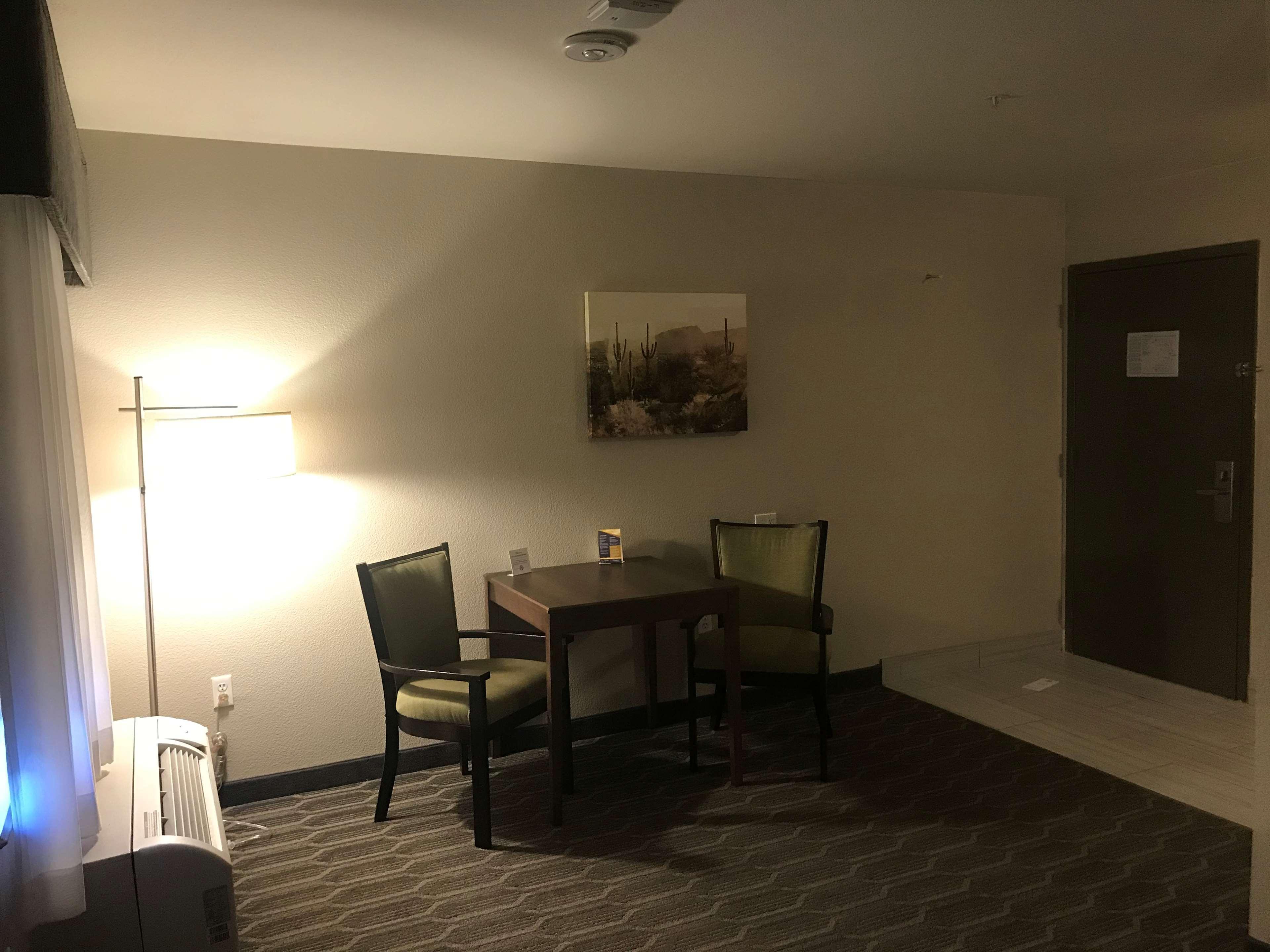 Best Western North Phoenix Hotel Exterior photo