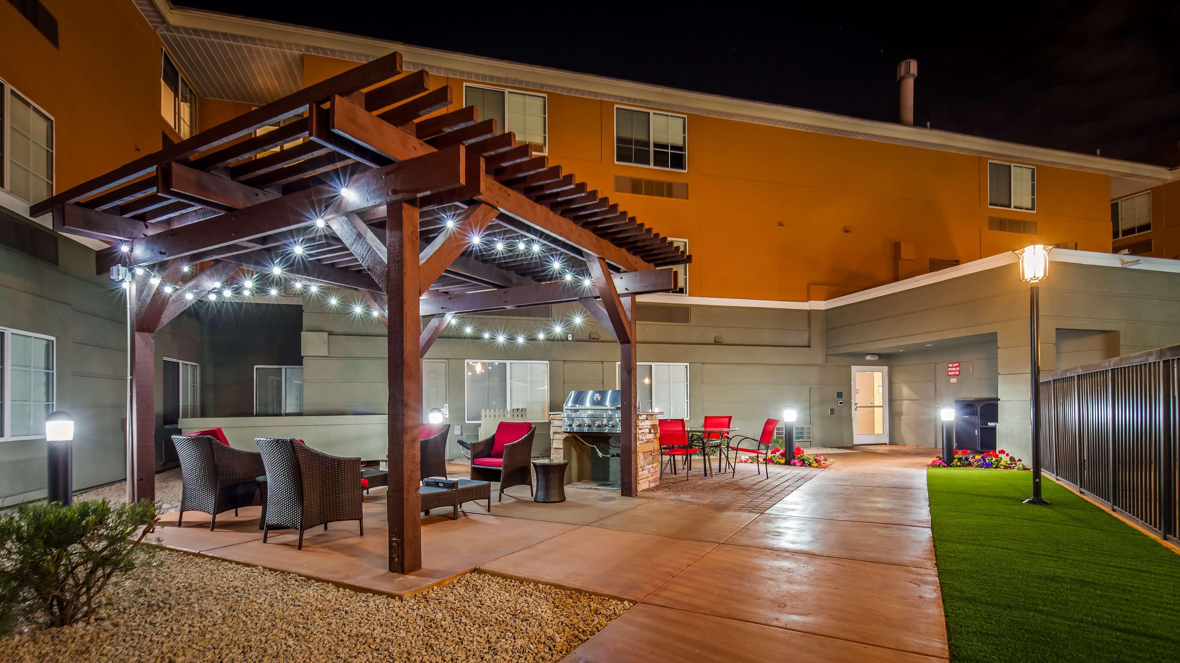 Best Western North Phoenix Hotel Exterior photo