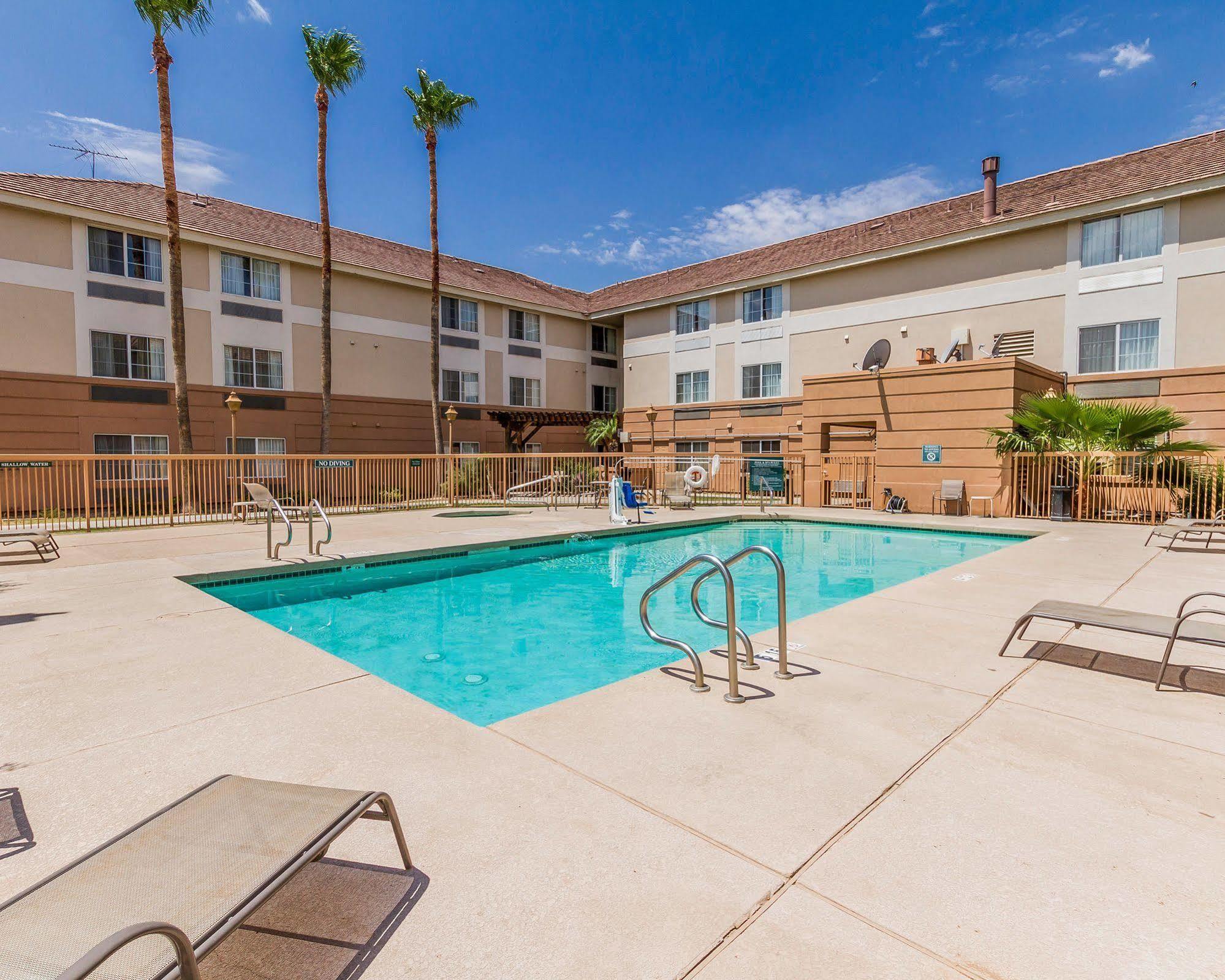 Best Western North Phoenix Hotel Exterior photo